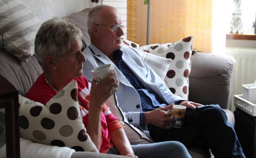 Bert, met als altijd, Nel aan zijn zijde