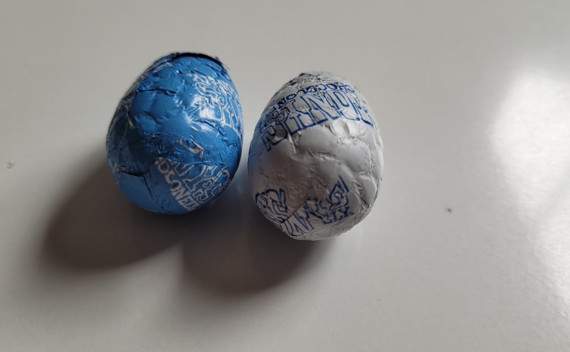 Weetjes waar je verder weinig aan hebt, leveren nu twee chocolade paaseitjes&nbsp;op