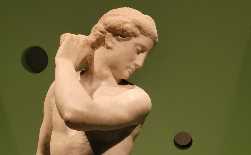 Marmeren beeld dat niet af&nbsp;is